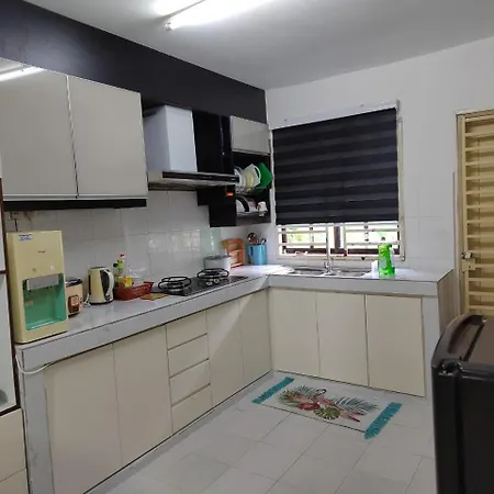 Nilai Impian Homestay @ Dillenia Exterior photo